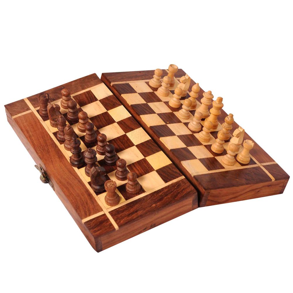 Magnetic Folding Chess Board